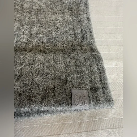 lululemonGray Merino Wool Alpaca Blend Beanie Chunky Cozy Soft Unisex O/S